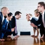5 cách ứng phó với mâu thuẫn trong làm việc nhóm