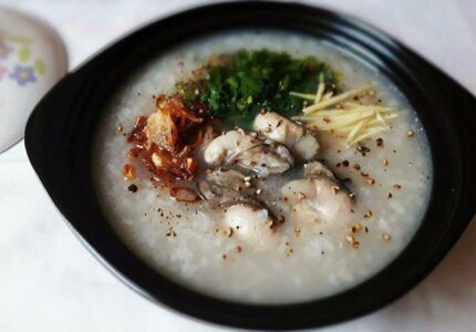 nấu cháo hàu cho bé