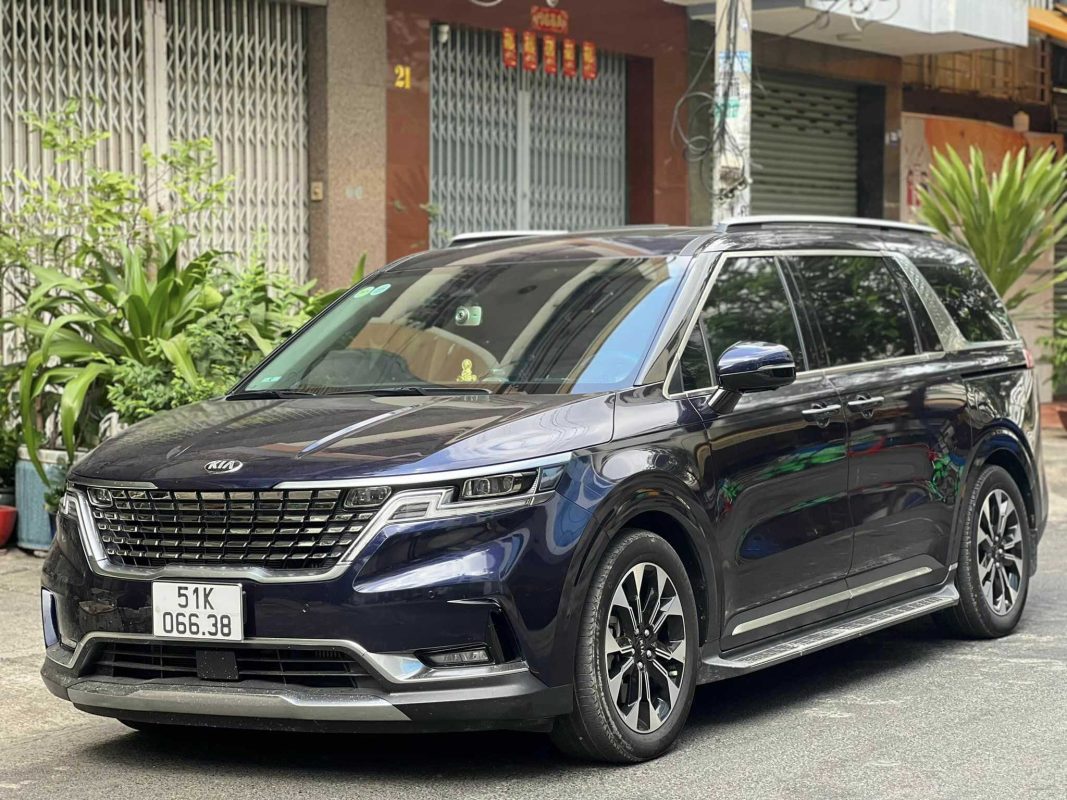 cho thuê xe Kia Carnival