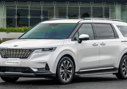 thue-xe-kia-carnival-tu-lai